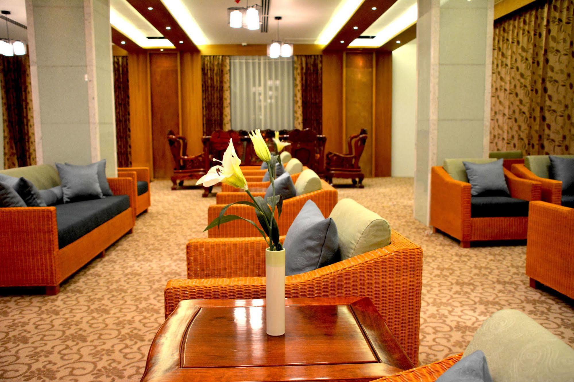 Eastern Palace Hotel Мандалай Экстерьер фото